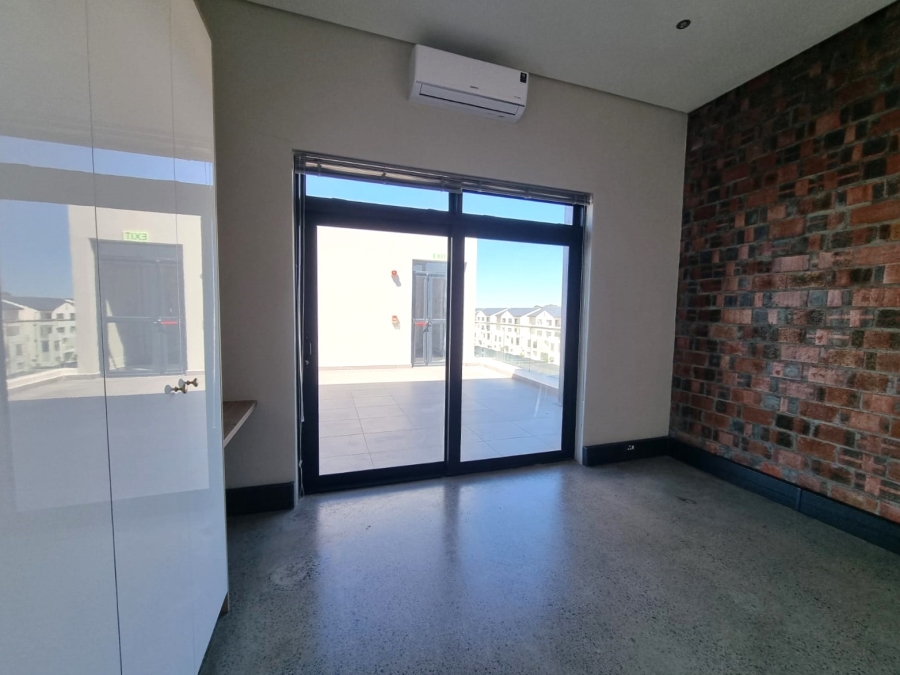 To Let 2 Bedroom Property for Rent in Paardevlei Western Cape